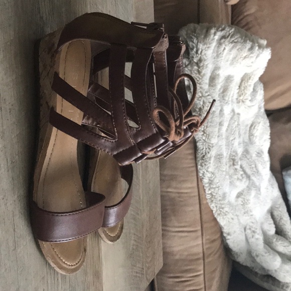 ESPRIT Low Wedge - Picture 2 of 4